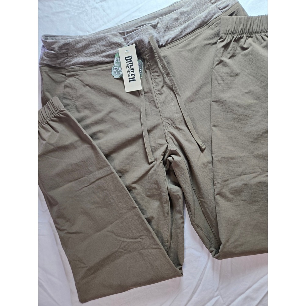 Duluth Trading Co Women Armachillo Joggers River Rock Brown Green Size 10 REG